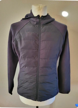 Magnifique veste polaire Wrangler taille M Ref 18IT197, merk: Wrangler, staat: Heel goed, maat: M, € 13,00, € 14,35 inclusief Kopersbescherming