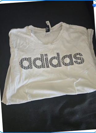 T-shirt Adidas blanc XL, brand: adidas, condition: Good, size: XL, €5.00, €5.95 includes Buyer Protection