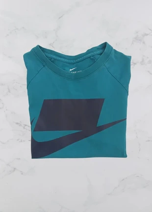T-shirt Nike vert très bon état, taille S, marque: Nike, état: Très bon état, taille: S, 10,00 €, 11,20 € Protection acheteurs incluse