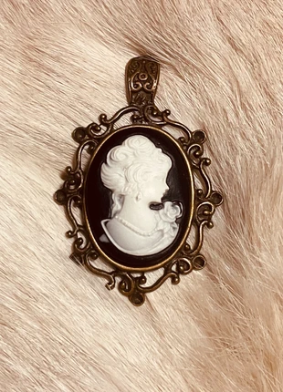 Gothic victoriaans steampunk camee speld, merk: STEAMPUNK, staat: Heel goed, € 3,50, € 4,38 inclusief Kopersbescherming