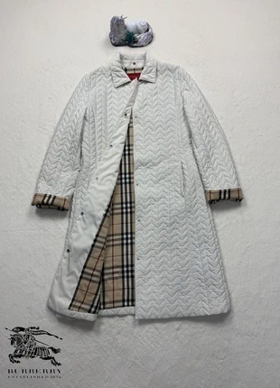 Burberry Quilted Coat White Elegant Old Money Premium Quality 90s, marque: Burberry, état: Très bon état, taille: L / 40 / 12, 147,75 €, 155,84 € Protection acheteurs incluse