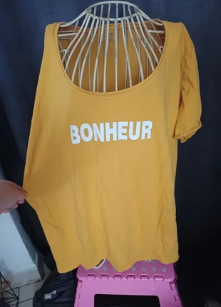 Tee-shirt bonheur moutarde femme 50-52, marke: Kiabi, zustand: Sehr gut, größe: 5XL / 50 / 22, 2,00 €, 2,80 € inklusive Vinted-Käuferschutz