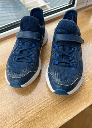 Baskets décathlon 33, brand: Decathlon, condition: Good, size: 33, €2.50, €3.33 includes Buyer Protection