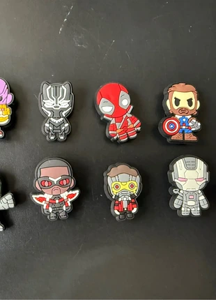11 pins Crocs Marvel, merk: Crocs, staat: Nieuw zonder prijskaartje, maat: Universeel, € 10,00, € 11,20 inclusief Kopersbescherming