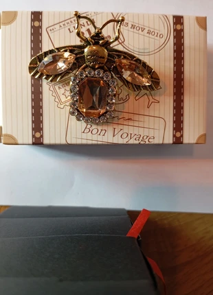 Broche avec la boîte, brand: luxe.fr, condition: Very good, €5.00, €5.95 includes Buyer Protection Pro