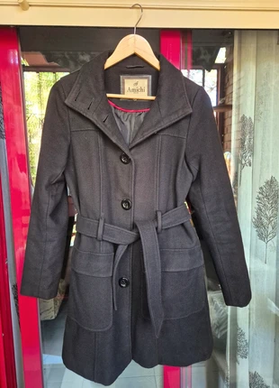 Abrigo negro mujer – Amichi – con cinturón – Talla aproximada M, brand: Amichi, condizioni: Ottime, taglia: M / IT 42 / EU 38, €7.00, €8.05 include la Protezione acquisti