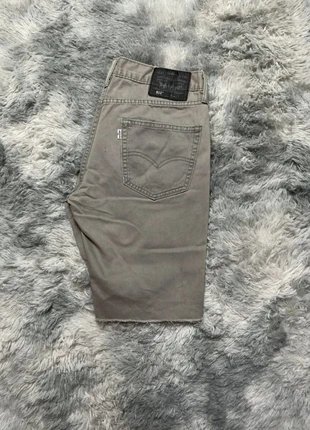 Short en Jean Levi's 511 Gris W33 SH139, brand: Levi's, condition: Very good, size: W33, €17.00, €18.55 includes Buyer Protection Pro