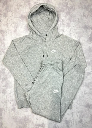 Ensemble survêtement Nike gris pantalon jogging taille XS et sweat à capuche taille S mixte, marke: Nike, zustand: Sehr gut, größe: XS, 45,00 €, 47,95 € beinhaltet Vinted-Käuferschutz Pro