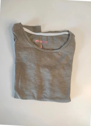 Tee-shirt manches courtes Orchestra taille 3 ans, marque: Orchestra, état: Bon état, taille: 3 ans / 98 cm, 1,00 €, 1,75 € Protection acheteurs incluse