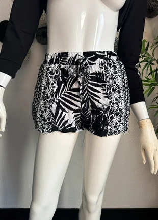Short d’été FB Sister, marque: FB Sister, état: Très bon état, taille: S / 36 / 8, 5,00 €, 5,95 € Protection acheteurs incluse