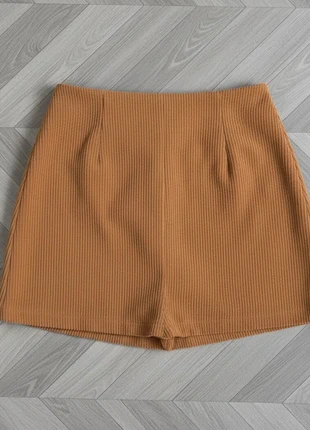 Jupe courte en velours côtelé camel à boutons, marque: Maison Léonie, état: Très bon état, taille: M / 38 / 10, 32,90 €, 35,25 € Protection acheteurs incluse