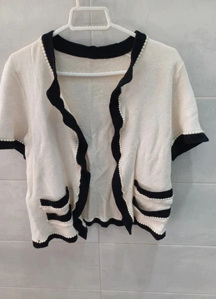 Chaqueta coquette, merk: COQUETTE, staat: Heel goed, maat: M / 38 / 10, € 8,00, € 9,10 inclusief Kopersbescherming