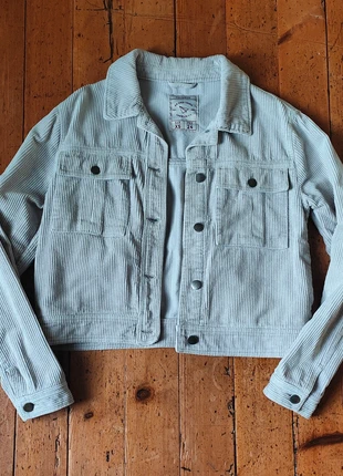 Veste en velours côtelé, brand: Pull & Bear, condition: Very good, size: XS / 34 / 6, €10.00, €11.20 includes Buyer Protection