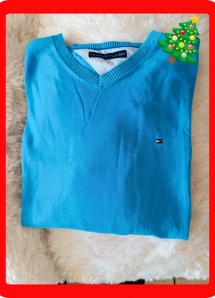 Pull Tommy Hilfiger bleu col V – Homme M, marke: Tommy Hilfiger, zustand: Sehr gut, größe: M, 25,00 €, 26,95 € inklusive Vinted-Käuferschutz