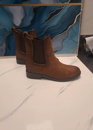 Elegante Bottine femme taille 39, marque: Confort, état: Très bon état, taille: 39, 19,00 €, 20,65 € Protection acheteurs incluse