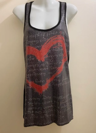 Débardeur top gris avec sequins brillants motif cœur rouge casual chic femme taille L Walk and Talk, merk: Walk And Talk, staat: Heel goed, maat: L / 40 / 12, € 5,00, € 5,95 inclusief Kopersbescherming