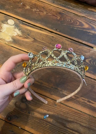 Tiara 👑, brand: NO LABEL, condizioni: Buone, €2.00, €2.80 include la Protezione acquisti