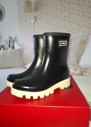 Hugo Boss Hugo Gummistiefel Schwarz Weiß Größe 39 wie Neu, merk: Hugo Boss, staat: Heel goed, maat: 39, € 75,00, € 79,45 inclusief Kopersbescherming