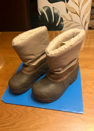 Chaussures après ski enfant, marque: Quechua, état: Très bon état, taille: 30, 4,50 €, 5,43 € Protection acheteurs incluse