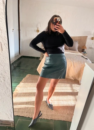 Faux leather skirt, marque: New Look, état: Neuf sans étiquette, taille: S / 36 / 8, 5,00 €, 5,95 € Protection acheteurs incluse