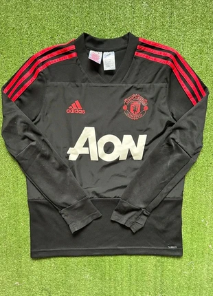 Maillot de football adidas Manchester united manches longues rouge et noir taille Xs, marque: adidas, état: Très bon état, taille: XS, 30,00 €, 32,20 € Protection acheteurs (Pro) incluse