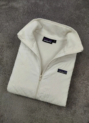 Patagonia Femme M – Polaire blanche matelassée zippée chaude et légère, marque: Patagonia, état: Très bon état, taille: M / 38 / 10, 49,00 €, 52,15 € Protection acheteurs incluse
