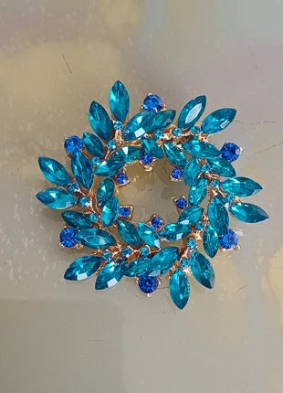 Spilla con pietre azzurre, marque: Vintage Chic, état: Neuf sans étiquette, 8,90 €, 10,05 € Protection acheteurs incluse