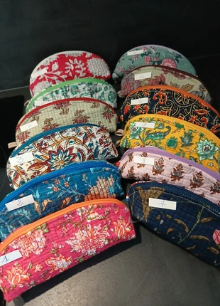 BLACK Friday 3 trousses = 10€, brand: Myette, condizioni: Ottime, €10.00, €11.20 include la Protezione acquisti