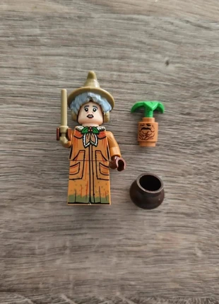 Minifigurine Harry Potter : Professeur Pomona Chourave (compatible Lego), condizioni: Ottime, taglia: Taglia unica, €3.90, €4.80 include la Protezione acquisti Pro