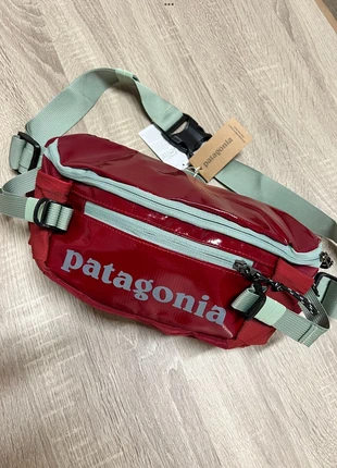 Grande sacoche banane pvc 5 litres Patagonia rouge bordeaux neuf, marke: Patagonia, zustand: Sehr gut, 32,00 €, 34,30 € inklusive Vinted-Käuferschutz