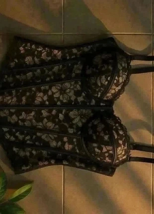 Corset Dentelle Noire – Sexy / Romantique / Dark Chic / Féminin / Lingerie Couture, brand: Maison Dareléa, condizioni: Ottime, taglia: M / IT 42 / EU 38, €39.99, €42.69 include la Protezione acquisti Pro