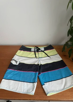 Short QuikSilver, marque: Quiksilver, état: Très bon état, taille: S, 7,00 €, 8,05 € Protection acheteurs incluse