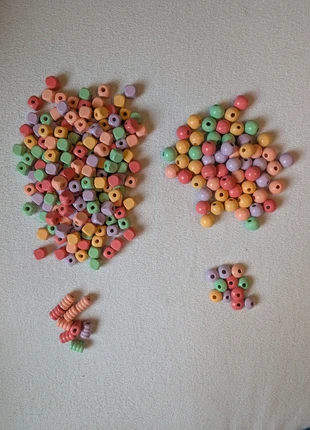 Huge lot of 240 big wooden beads, marque: Kandii, état: Neuf sans étiquette, 7,00 €, 8,05 € Protection acheteurs incluse
