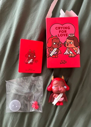 Cry baby crying for love, merk: POPMART, staat: Nieuw met prijskaartje, maat: Universeel, € 15,00, € 16,45 inclusief Kopersbescherming