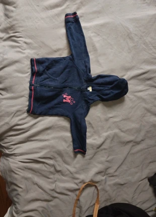 Sweat à capuche 2 ans, brand: Vertbaudet, condition: Very good, size: 18-24 months / 86 cm, €2.00, €2.80 includes Buyer Protection