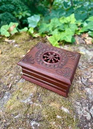 Boite à bijoux en bois artisanal ancienne, marque: boite à bijoux ancienne, état: Bon état, 10,00 €, 11,20 € Protection acheteurs (Pro) incluse