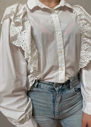 Chemise / Chemisier à manches longues et dentelle de Calais taille 42., marca: Zara, estado: Muito bom, tamanho: XL / 42 / 14, €12.00, €13.30 inclui Proteção do Comprador Pro