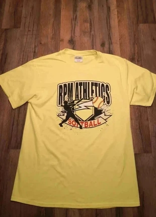 T-shirt Port & Company jaune taille M (V21), brand: Port & Company, condizioni: Buone, taglia: M, €3.00, €3.85 include la Protezione acquisti