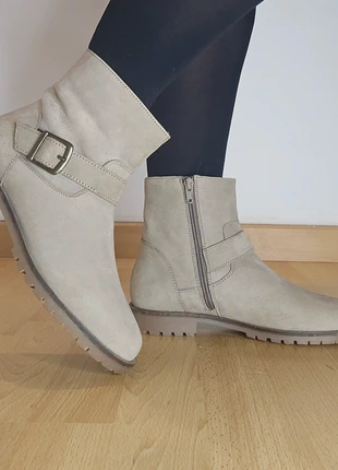 Bottines beiges, marke: Pier One, zustand: Neu, größe: 38, 10,00 €, 11,20 € inklusive Vinted-Käuferschutz