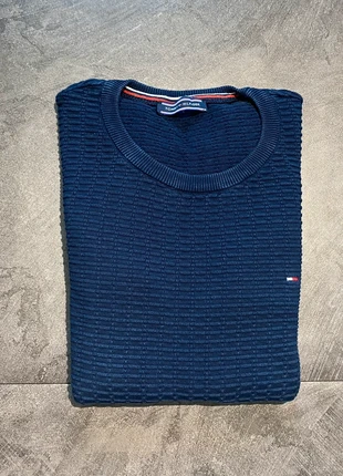 Pull Tommy Hilfiger Homme col rond en maille jersey | Bleu marine logo brodé | Taille M, marke: Tommy Hilfiger, zustand: Sehr gut, größe: M, 19,90 €, 21,60 € inklusive Vinted-Käuferschutz