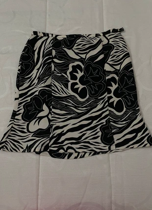 Minifalda estampado floral discreto señora – Vestilinea T48, marque: VESTILINEA, état: Neuf sans étiquette, taille: 4XL / 48 / 20, 25,00 €, 26,95 € Protection acheteurs incluse