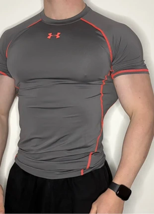 T-shirt de compression Under Armour gris - Taille L, brand: Under Armour, condition: Very good, size: L, €18.00, €19.60 includes Buyer Protection Pro