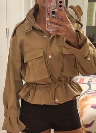 Camel Utility Drawstring Jacket, marke: Vintage Dressing, zustand: Sehr gut, größe: S / 36 / 8, 74,00 €, 78,40 € inklusive Vinted-Käuferschutz