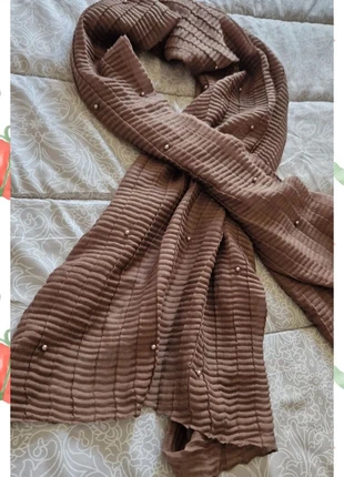 Sciarpa con perle e plissé, marca: Lancetti, estado: Muy bueno, 5,00 €, 5,95 € Protección al comprador incluida