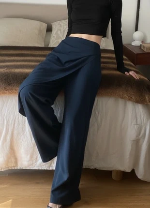 Pantalon Taille Haute Large Asymétrique Neuf - Coupe Loose Fluide & Élégante - 492, marke: podut, zustand: Sehr gut, größe: S / 36 / 8, 39,99 €, 42,69 € beinhaltet Vinted-Käuferschutz Pro