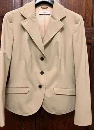 Prada Giacca Donna Tg 42 Beige Elegante Sartoriale Come Nuova, marke: Prada, zustand: Sehr gut, größe: M / 38 / 10, 298,00 €, 313,60 € inklusive Vinted-Käuferschutz