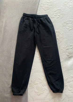 tuta nera, Zara taglia XXS in cotone nuova, senza cartellino, brand: Zara, condizioni: Nuovo senza cartellino, taglia: XXS / IT 36 / EU 32, €7.00, €8.05 include la Protezione acquisti