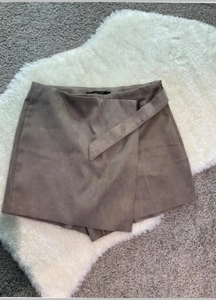 Jupe Zara basic, marque: Zara, état: Très bon état, taille: M / 38 / 10, 11,70 €, 12,99 € Protection acheteurs (Pro) incluse