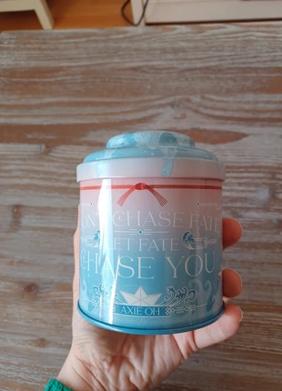 Fairyloot Six Crimson Cranes Tea tin, merk: FairyLoot, staat: Als nieuw, € 10,00, € 11,20 inclusief Kopersbescherming