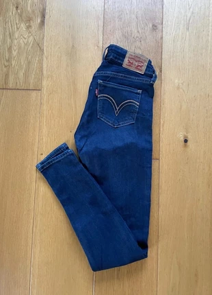 Jean Lévis 535 bleu marine super Skinny W25 L30 - Taille basse, marke: Levi's, zustand: Sehr gut, größe: XS / 34 / 6, 19,00 €, 20,65 € beinhaltet Vinted-Käuferschutz Pro